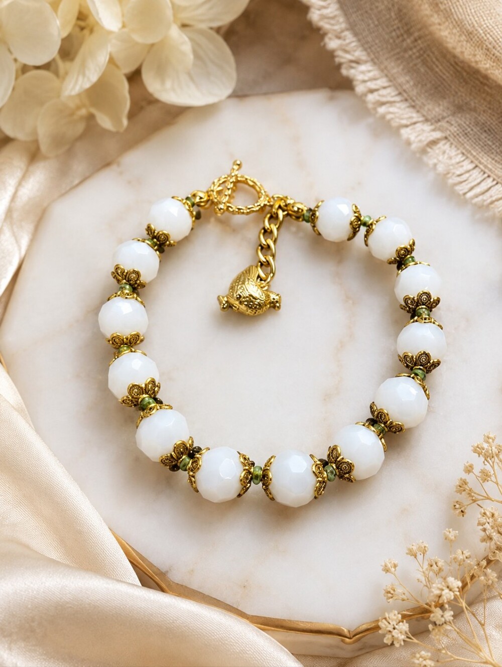 Milk glass 7 inch Handknotted Aprilsplace bracelet